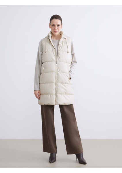 Yeni Sezon Kapüşonlu Düz Deri Görünümlü Kadın Şişme Yelek fırsatları