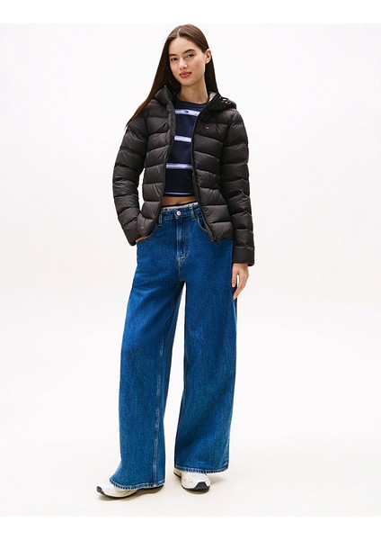 Tommy Hılfıger Kadın Marka Bayrak Logolu Sabit Kapüşonlu Kapitone Dolgulu Siyah Mont DW0DW21617 Bds modelleri