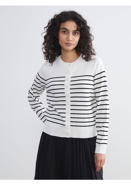 Yeni Sezon Bisiklet Yaka Çizgili Kadın Triko Hırka