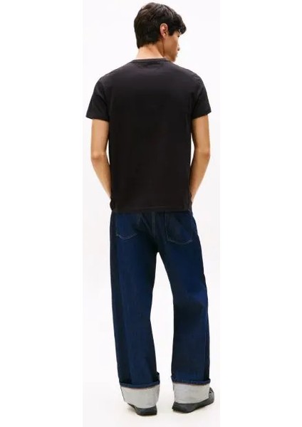 Tommy Hılfıger Erkek Marka Logolu Organik Pamuklu Bisiklet Yakalı Günlük Kullanıma Uygun Siyah T-Shirt DM0DM21977 Bds modelleri