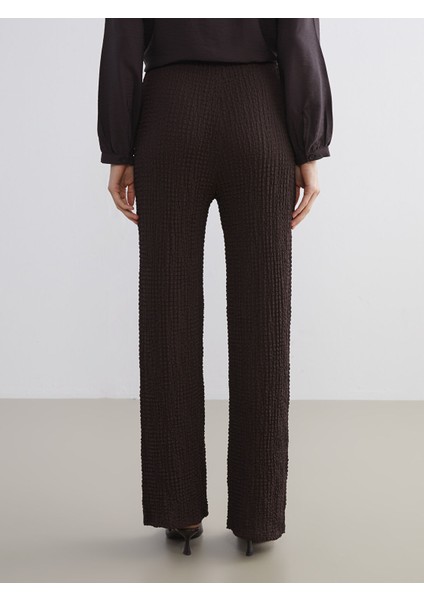 Yeni Sezon Beli Lastikli Dokulu Geniş Paça Kadın Pantolon fırsatları