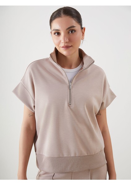 Yeni Sezon Dik Yaka Oversize Kadın Tişört