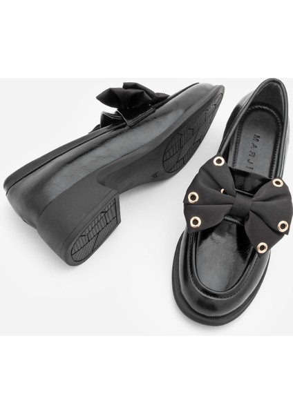 Kadın Loafer Fiyonk Detaylı Troklu Günlük Kalın Topuklu Ayakkabı Yanis Siyah