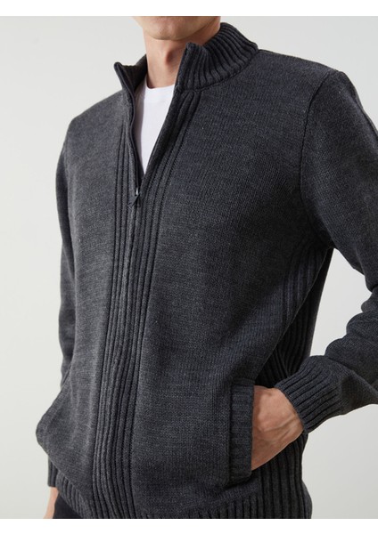 Yeni Sezon Büyük Beden Standart Kalıp Dik Yaka Erkek Triko Hırka indirimleri