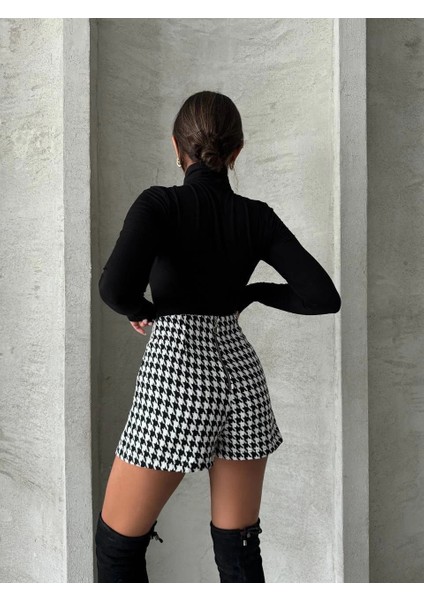 Iki Düğmeli Kaz Ayağı Desen Ch Kumaş Şort Etek Siyahbeyaz H26414 indirimleri