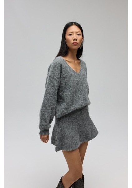 Zerium Basic V Yaka Gri Triko Kazak fırsatları