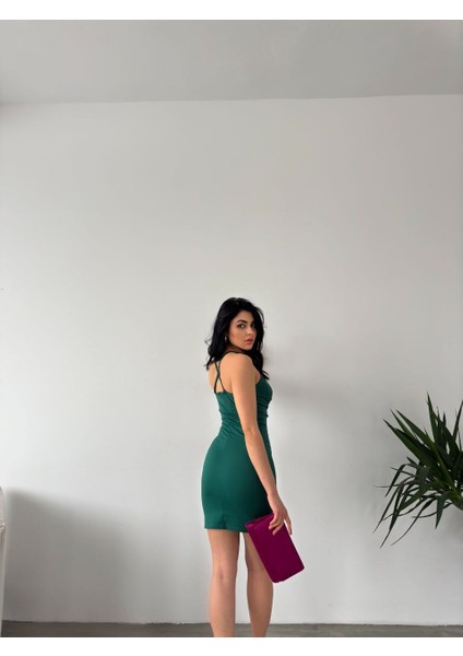 Kadın Askılı Sırt Çapraz Detay Kısa Yırtmaçlı Mini Krep Kumaş Elbise (Renkli) fiyatları