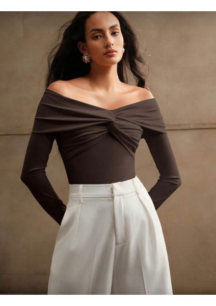 Kadın Omuzlar Düşük Önü Düğümlü Sandy Kumaş Uzun Kollu Bluz 0033