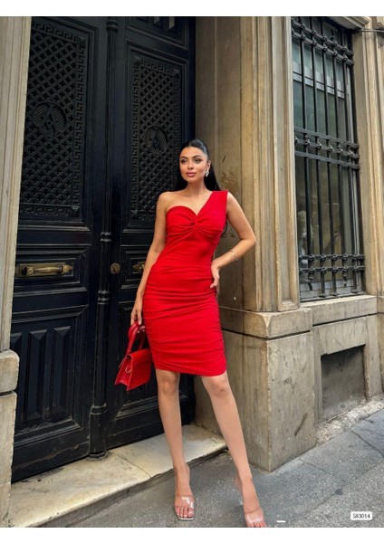 Tek Kol Göğüs Detaylı Büzgülü Elbise 583014 Kırmızı