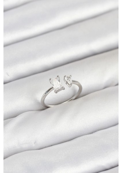 Pirinç Gold Renk Zirkon Taşlı Kadın Yüzük