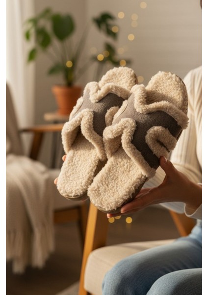 Kadın Günlük Terlik Peluş Içi Yünlü Kürklü Terlik Misafir Çeyiz Bohça Gelin Ev Terliği