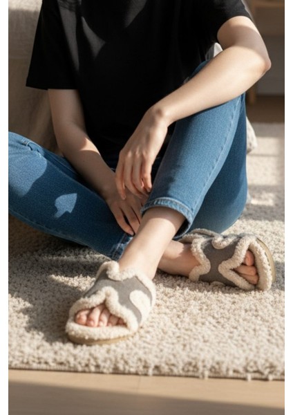 Kadın Günlük Terlik Peluş Içi Yünlü Kürklü Terlik Misafir Çeyiz Bohça Gelin Ev Terliği modelleri