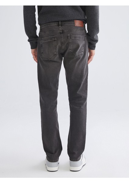 Yeni Sezon 750 Slim Fit Erkek Jean Pantolon fırsatları