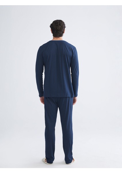 Yeni Sezon Standart Kalıp Erkek Pijama Takımı fırsatları