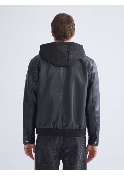 Yeni Sezon Standart Kalıp Kapüşonlu Erkek Deri Görünümlü Ceket indirimleri