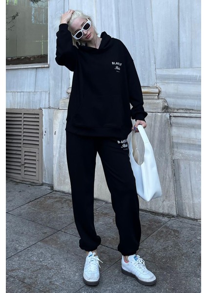 Siyah Kapüşonlu Sırt Baskılı Kadın Eşofman Takımı MG2187 modelleri