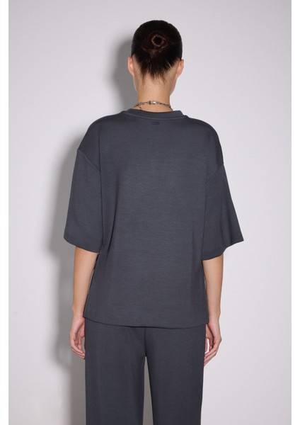 Yırtmaçlı Loose Fit Modal T-Shirt fiyatları