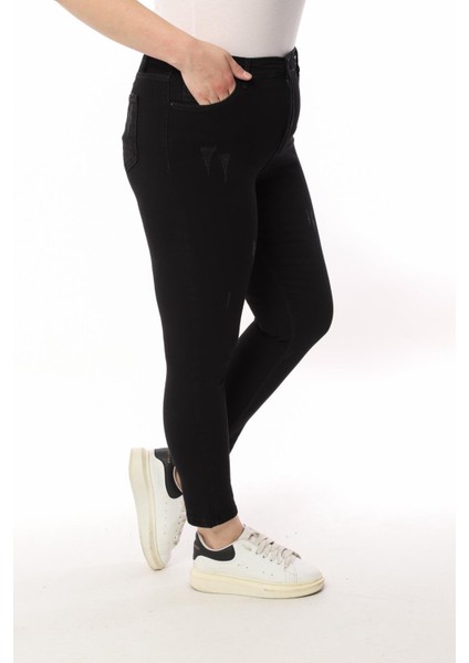 Kadın Battal Tırnaklı Taşlamalı Jeans modelleri
