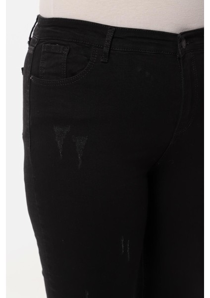 Kadın Battal Tırnaklı Taşlamalı Jeans fırsatları