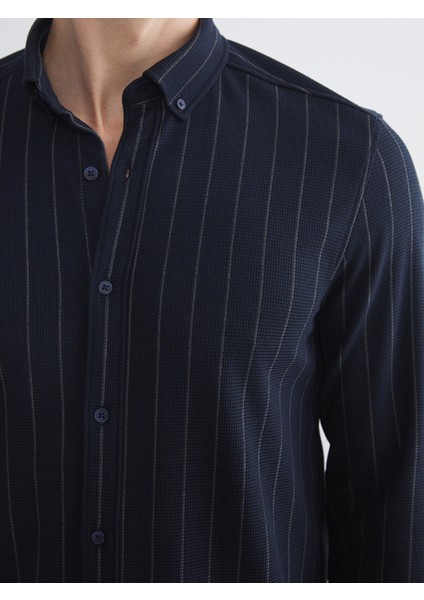 Yeni Sezon Slim Fit Uzun Kollu Çizgili Erkek Gömlek indirimleri