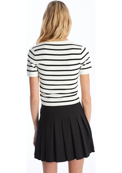 Yeni Sezon Bisiklet Yaka Çizgili Kısa Kollu Kadın Triko Kazak indirimleri