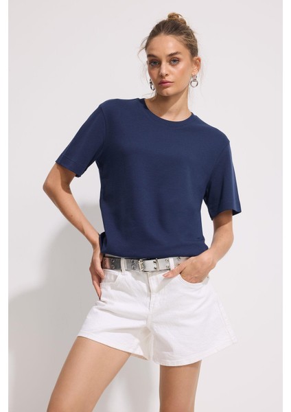 Premium Pamuk Basic Tshirt Kadın