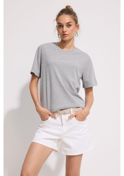 Premium Pamuk Basic Tshirt Kadın