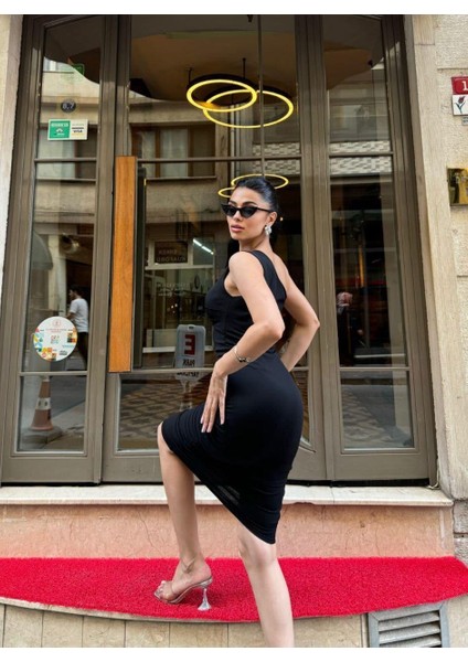 Tek Kol Göğüs Detaylı Büzgülü Elbise 583014 Siyah fırsatları