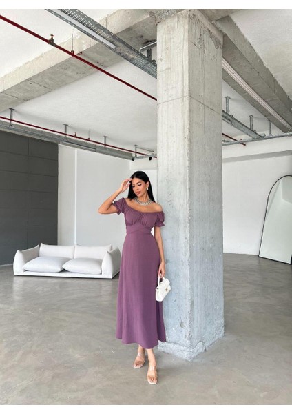 Kemerli Kol Lastikli Madonna Yaka Elbise MOR582079