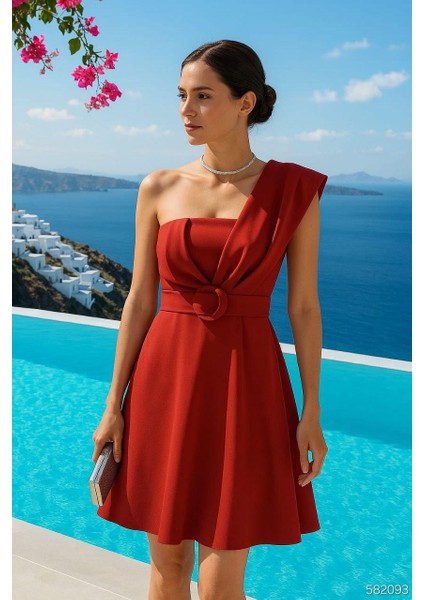 Esnek Dalgıç Kumaş Omuz Detay Tasarımlı Kemerli Mini Abiye Elbise 582093 Bordo