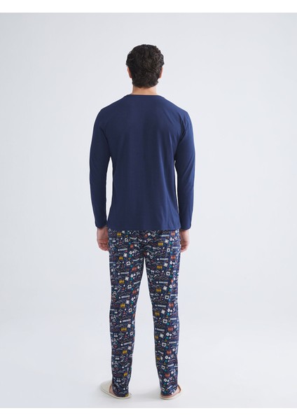 Yeni Sezon Standart Kalıp Garfield Baskılı Erkek Pijama Takımı fırsatları