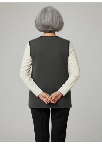 Kadın Orta Yaş ve Üzeri Petek Desenli Fermuarlı Yelek 495 fırsatları