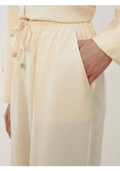 Yeni Sezon Beli Lastikli Kadın Pantolon modelleri