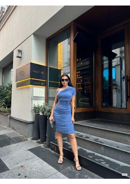 Tek Kol Detaylı Sandy Kumaş Elbise 583009 Indigo