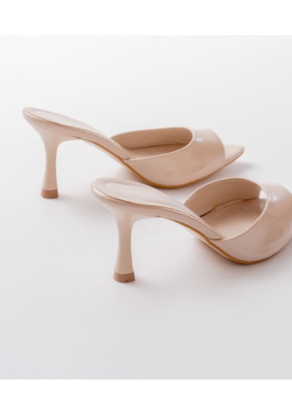 716 Bej Rugan Sivri Burunlu Topuklu Kadın Terlik indirimleri