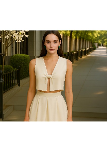 Kadın Saten Önden Bağlamalı Ekru Bustiyer