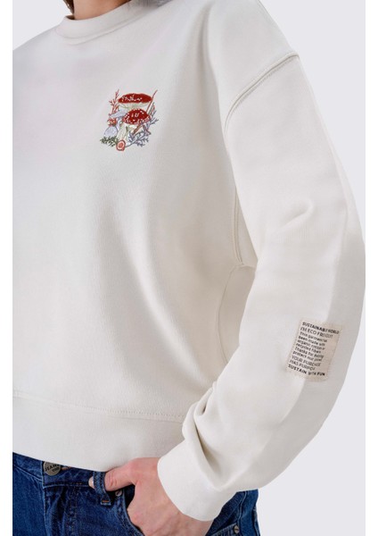 Nakışlı Organik Pamuklu Crop Sweatshirt modelleri