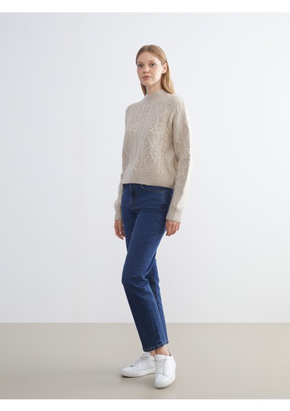 Yeni Sezon Yarım Balıkçı Yaka Kendinden Desenli Kadın Triko Kazak fiyatları