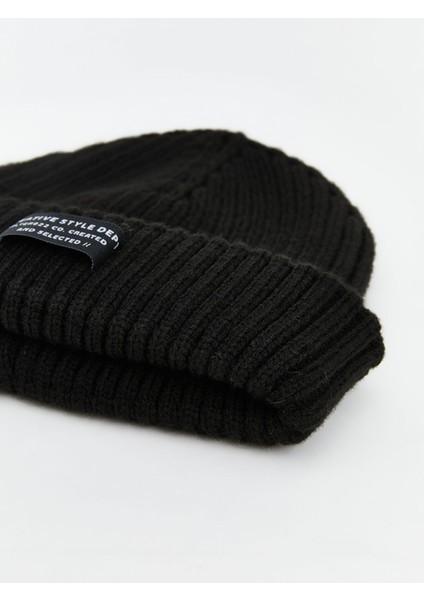 Yeni Sezon Etiket Nakışlı Erkek Bere fiyatları