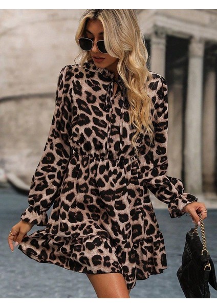 Kadın Uzun Kollu Yakadan Bağcıklı Modal Leopar Desenli Mini Elbise modelleri