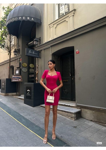 Kalp Yaka Vaktakı Mini Krep Elbise 582982 Füşya