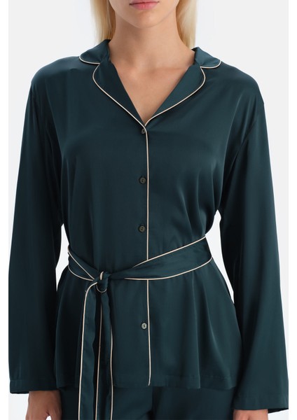 Biye Detaylı Saten Bağlamalı Gömlek