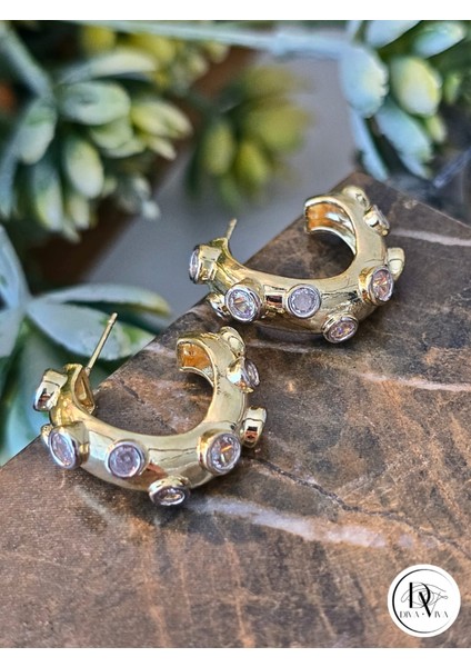 - Glow Earrings – Gold Kaplama Taş Detaylı Halka Kadın Küpe (KOD-332) fiyatları
