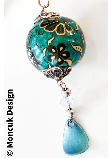 Yeşil Sıcak Hava Balonu Şeklinde Üzeri Çiçek Desenli Uç Kısmı Zincir Süslemeli Anahtarlık fiyatları