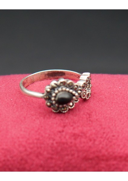 925 Ayar Kadın Gümüş Oltu Taşı Yüzük SY00044