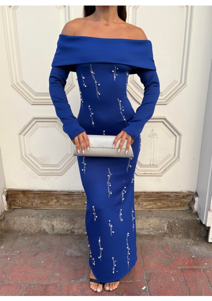 Taş Detaylı Straplez Yaka Scuba Kumaş Uzun Kol Elbise Saks 583350 fırsatları