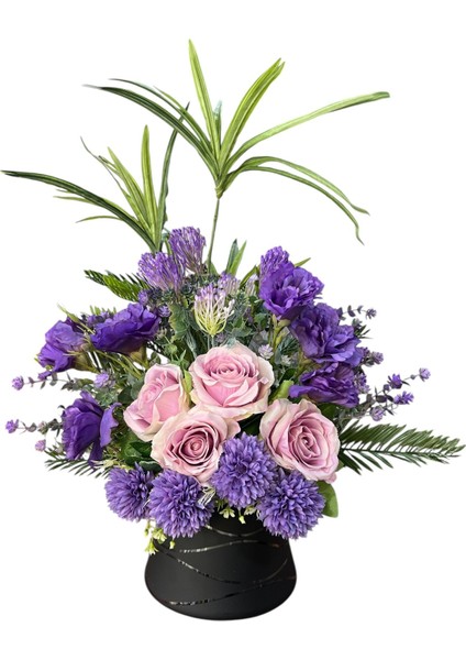 Yapay Mor Lisiantus ve Gül Aranjmanı Siyah Cam Vazoda (30X40 Cm)