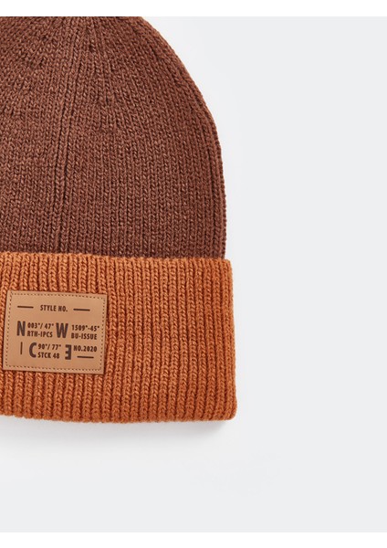 Yeni Sezon Etiket Nakışlı Erkek Bere fiyatları