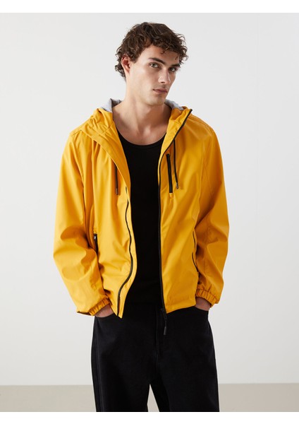 Yeni Sezon Standart Kalıp Kapüşonlu Erkek Ince Mont