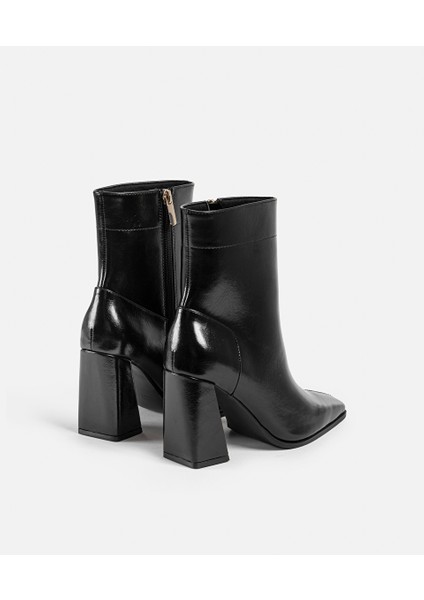 Blok Topuklu Deri Görünümlü Bot IW6250034016001 indirimleri